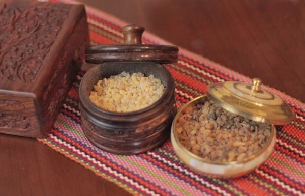 La granita dintre magie, sanatate si religie – Proprietatile miraculoase ale smirnei si ale tamaiei