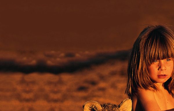 Uimitoarele imagini cu Tippi – Viata mea in Africa