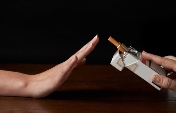 Cele ZECE simple poturi care te pot ajuta sa te lasi de fumat