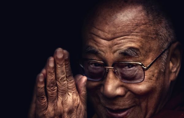 Cele ZECE lucruri pe care le poti invata de la Dalai Lama despre fericire