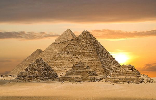 Cele 24 de date uimitoare despre Marea Piramida din Giza