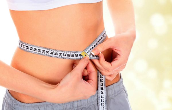 Acest doctor a ajutat mii de pacienti sa scape de grasimea abdominala cu acesti 5 pasi simpli!